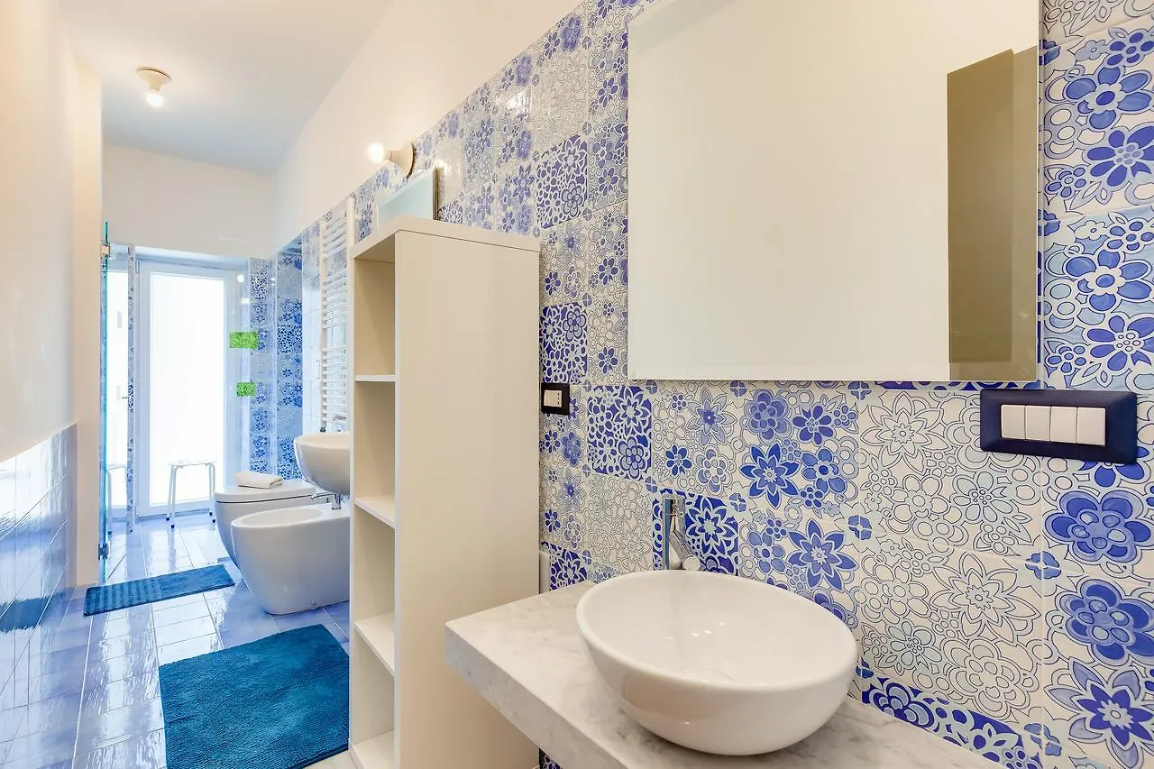 Bosco Di Capodimonte - Bh 106 Apartman Nápoly 0*,  Olaszország